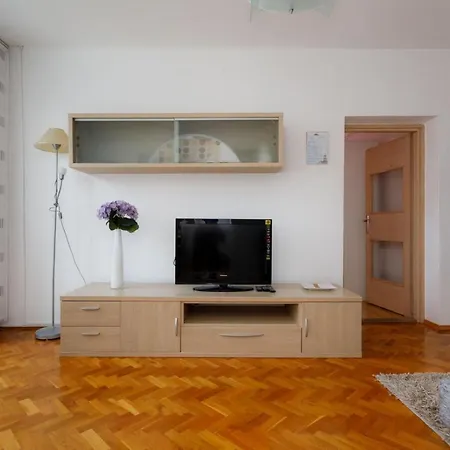 Daire Adrijana 2 Krk Town