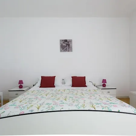 Adrijana 2 Apartment