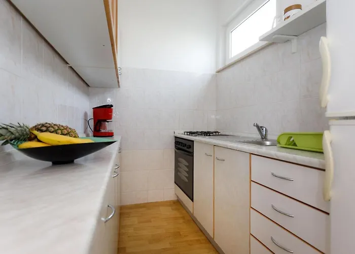 Apartment Adrijana 2 *