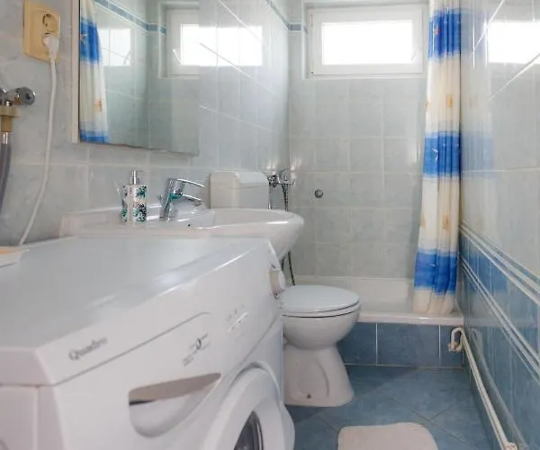 Апартаменты Adrijana 2