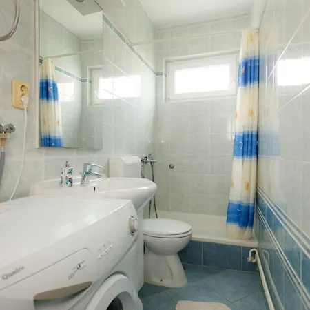 Adrijana 2 * クルク